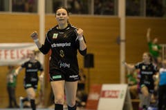Spono gegen Brühl (Schwarz)Spono ist Schweizer MeisterNoch einmal kommt bei den Brühlerinnen Hoffnung auf. Aber der Vorsprung der Eagles ist zu gross