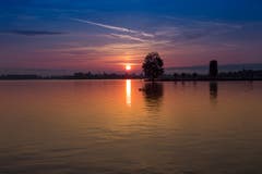 Sonnenaufgang am schönen Bodensee beim Hörnlibuck Strandbad in Staad (Bild: Urs Rohner)