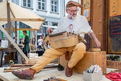 Unterhaltung zur Zeit der Reformation. (Bild: Hanspeter Schiess)