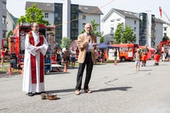 Pfarrer David Blunschi und Gemeindepräsident Gregor Schwander.