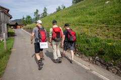 Das Team "Chäserrugg" macht sich auf den Weg. (Bild: PD)