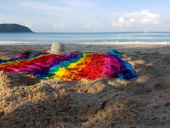 Morgenstimmung am Strand in Nai Harn Phuket in Thailand (Bild: Edwin Zumbühl)