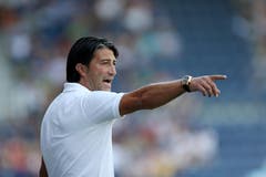 Nach Christian Brand übernahm Murat Yakin die Trainerposition. Da unter seiner Obhut die Erfolge der Mannschaft ausblieben, wurde er schon Ende August 2012 wieder freigestellt. | Bild: Philipp Schmidlin