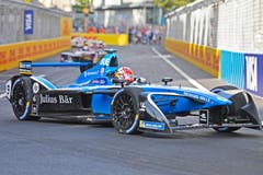 Sebastien Buemi auf dem Rundkurs. (Bild: Walter Bieri / Keystone (Zürich, 10. Juni 2018))