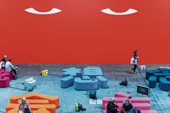 Die Installation «I miss Socialism, maybe» von Nedko Solakov ist an der Art Unlimited zu sehen. (Bild: Art Basel)