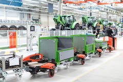Bodenroller von Wanzl vereinfachen die Intralogistik bei der Firma Deutz-Fahr.