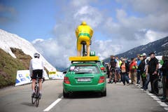 Die Werbekolonne auf dem Klausenpass. (Bild: Urs Hanhart)