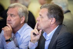 Frauenfeld TG - Informationsanlass der Thurgauer Zeitung im Brauhaus Sternen. Beni Pfister, Walter Fürer. Bild: Reto Martin