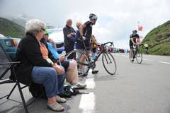 Viele Hobbyfaher radelten auf den Klausenpass. (Bild: Urs Hanhart)