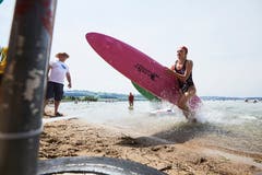 Impressionen vom Rettungsschwimmerwettkampf der Schweizerischen Lebensrettungs-Gesellschaft (SLRG). Die erste Lifesaving Trophy fand im Seebad Sempach statt. Bild: Jakob Eineichen