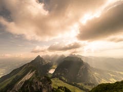 Abendstimmung: Blick vom Hohen Kasten in Richtung Säntis (Bild: Matthias Kopp)
