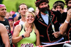 Originell verkleidete Läufer, auch dies gehört zum Strongmanrun. (Bild: PD)