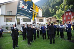 Die Musikgesellschaften Göschenen und Silenen sorgten für Unterhaltung an der Landratspräsidentenfeier von Peter Tresch. (Bild: Urs Hanhart (Göschenen, 20. Juni 2018))