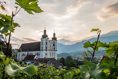 Romantische Stimmung rund um die Pfarrkirche.