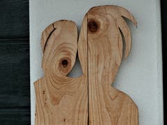 "Nicht weil es schwer ist, wagen wir es nicht, sondern weil wir es nicht wagen, ist es schwer" ! Diese zwei Holzgestalten im Eigenthal sind ein wunderbares Beispiel. Bild: Magrith Imhof-Röthlin