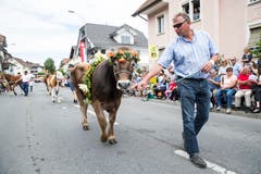 Festumzug am Jodlerfest Schötz. Im Bild Leitung Festumzug und Tombolapreise. Bild: Manuela Jans-Koch. Schötz 24.Juni 2018)