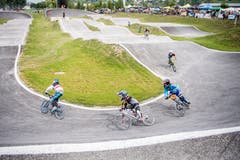 An der Einweihung des BMX-Parks in Weinfelden wurde reichlich Renn-Action geboten. (Bild: Reto Martin)