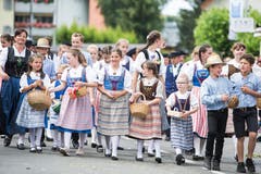 Festumzug am Jodlerfest Schötz. Im Bild: Jodlerchörli Geuensee. (Bild: Manuela Jans-Koch. Schötz 24.Juni 2018)