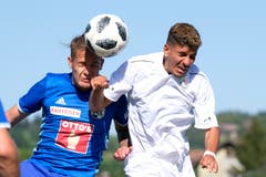 Kopfballduell zwischen Luzerns Stefan Wolf (links) und Winterthurs Vitija Sadik. (Bild: Martin Meienberger / Freshfocus (Luzern, 23. Juni 2018))