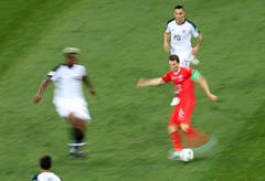 Daynamisch: Stephan Lichtsteiner (Bild: Vassil Donev / EPA)