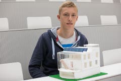 Sieger in der Kategorie individuelle Projekte (Vormittag): Maurin Bühler aus Root präsentiert sein 22-Grad-Passiv-Haus. (PD)