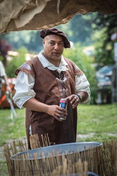 Historischer Handwerker- und Warenmarkt im Schloss Wellenberg.