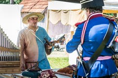 Historischer Handwerker- und Warenmarkt im Schloss Wellenberg.