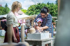 Historischer Handwerker- und Warenmarkt im Schloss Wellenberg.