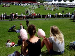 Zuckerwatten am CSIO in St. Gallen (Bild: Doris Sieber)