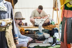 Historischer Handwerker- und Warenmarkt im Schloss Wellenberg.