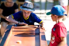Kinderfest beim Pavillon.