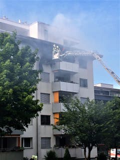 Der Feuerwehr gelang es schnell, den Brand unter Kontrolle zu bringen. (Bild: Leserbild Werner Lanski)