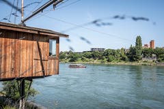 Basel: Hier kann man im alten Fischergalgen am Rheinufer übernachten.