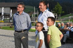 Geschäftsführer Markus Koster (rechts) mit seinen Söhnen.