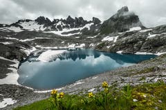 Der wunderschöne blaue Wildsee. (Bild: Marc Bollhalder)