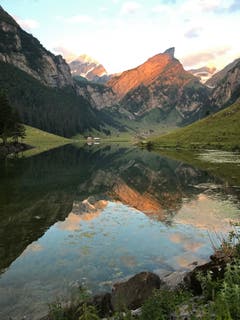 Früher Morgen (5:48 Uhr) am Seealpsee. (Bild: Fritz Kuhn)