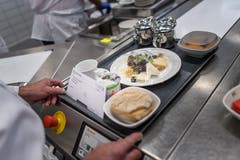 Genau nach dem Bestellzettel der Station: Café complet. (Bild: Michel Canonica)