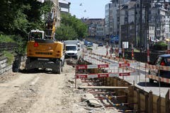 Grabarbeiten an der Rosenbergstrasse. (Bild: Reto Voneschen)