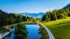 Auf einer kleinen Wanderung im Nesslauer Ijental. (Bild: Renato Maciariello)