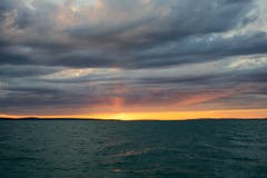 Farbenspiel am Bodensee auf der Fahrt von Lindau nach Rorschach (Bild: Franziska Hörler)