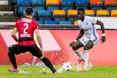 20.07.2018; Lausanne; Fussball Challenge League - FC Lausanne-Sport - SC Kriens;Nikola Mijatovic (Kriens) gegen Sancidino Silva (Lausanne) (Pascal Muller/freshfocus)