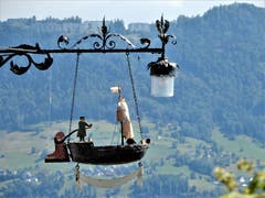 "Komm in die Gondel mein Liebchen steig ein" ! Ein Hauch von Venedig zeigt sich über der Schifflände Meggenhorn. (Bild: Magrith Imhof-Röthlin (Meggen, 19. Juli 2018))