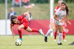 Malin Gut (links) gegen Ana Marcos Moral. Bild: Urs Flüeler / Keystone (Zug, 21. Juli 2018)