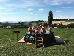 Die Jubla Büron/Schlierbach gönnt sich eine Abkühlung. (Lagerbild)
