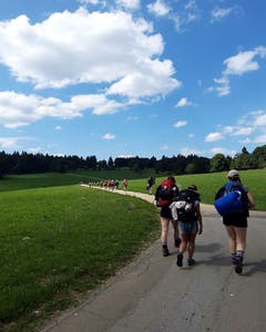 Die Mädchen des Blauring Stans haben noch einen weiten Weg vor sich. (Lagerbild)