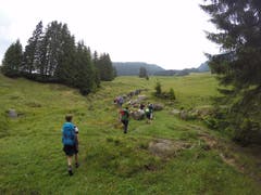 Die Pfadi Meggen auf ihrer zweitägigen Wanderung. (Lagerbild: Colin Wyss, Schaftelenmoos 24. Juli 2018)