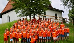 Haben ein neues Lagershirt erhalten: die Junioren des FC Dagmersellen. (Lagerbild: Luca Süess, Appenzell 23. Juli 2018)