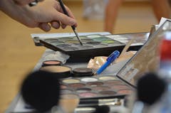 Utensilien für ein perfektes Make-up für jede Rolle.