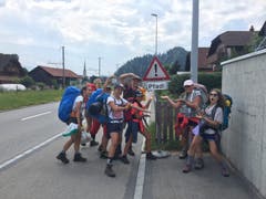 Die Pfadi Zytturm Adligenswil hat ach der zweitägigen Wanderung das Ziel erreicht: das Pfadi Kantonslager in Escholzmatt. (Lagerbild: Samuel Marti, 25. Juli 2018)
