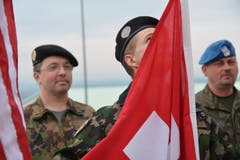 Major Martin Burch ist seit April 2018 im Kosovo. Am 18. April 2018 wurden die Fahnen gehisst am neuen Standort. Seither ist Martin Burch in der Verantwortung. (Bild: PD)